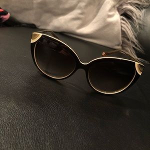 LOUIS VUITTON WILLOW CAT EYE SUNGLASSES